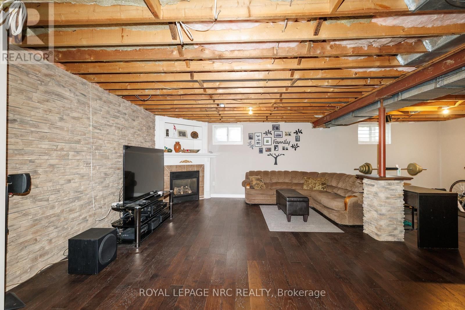 9 NURSERY LANE Image 33