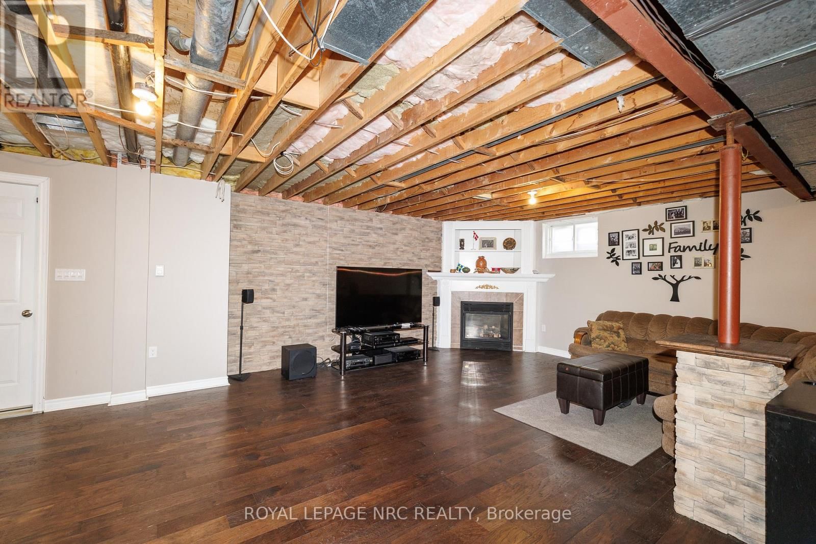 9 NURSERY LANE Image 34