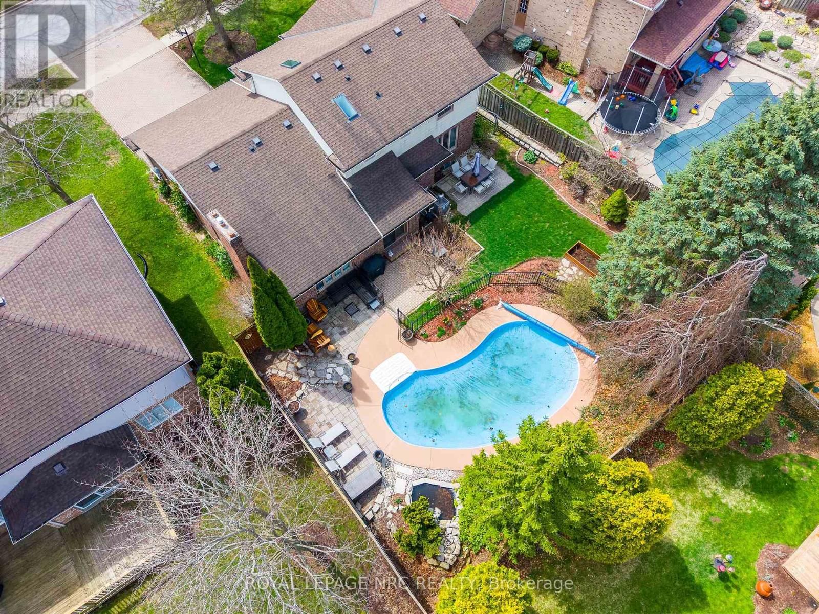 9 NURSERY LANE Image 43