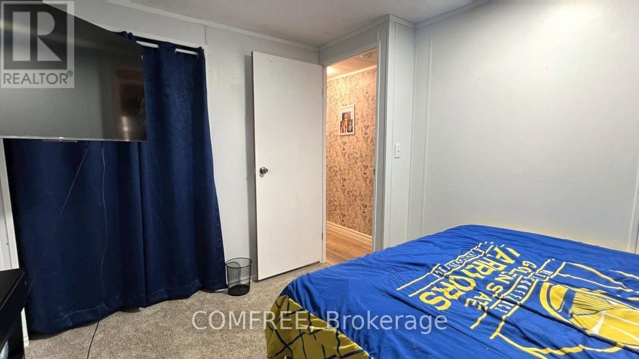 229 BEECH STREET Image 16