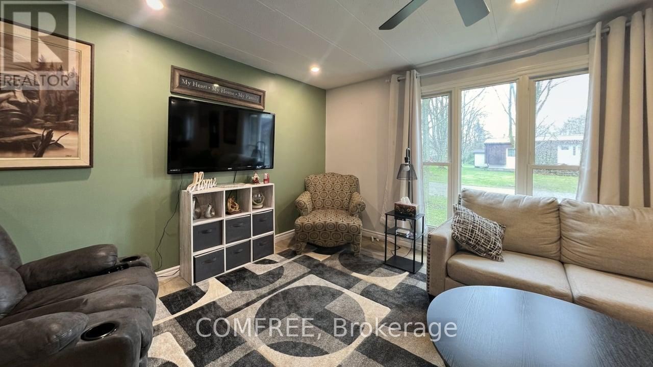 229 BEECH STREET Image 9