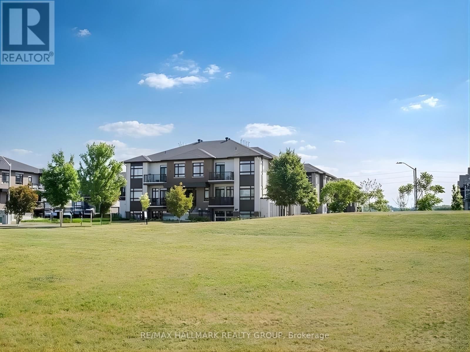 i - 300 TULUM CRESCENT Image 28