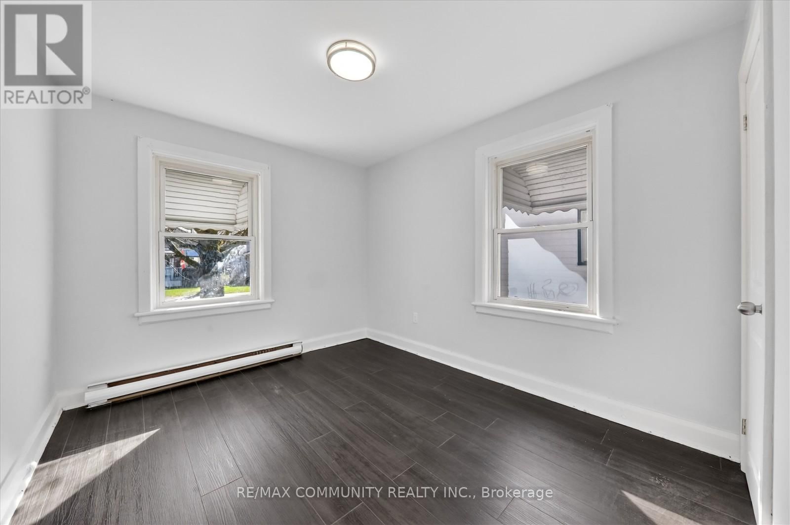 61 ADELAIDE STREET SOUTH Image 10