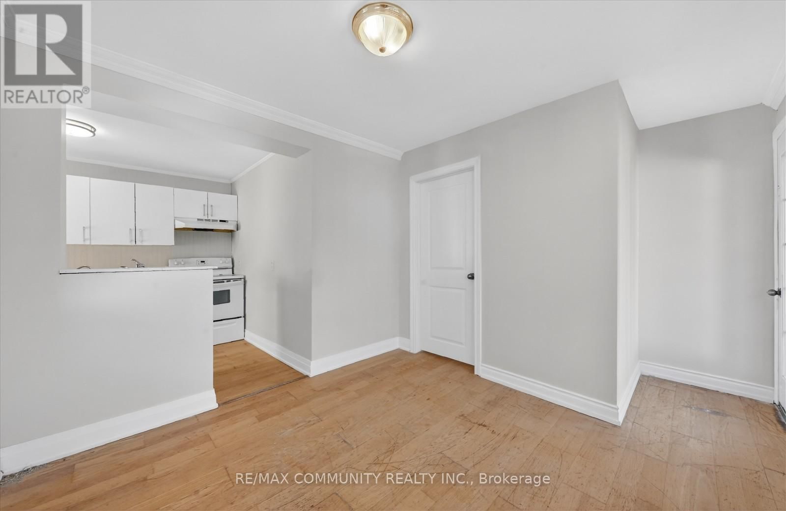 61 ADELAIDE STREET SOUTH Image 20