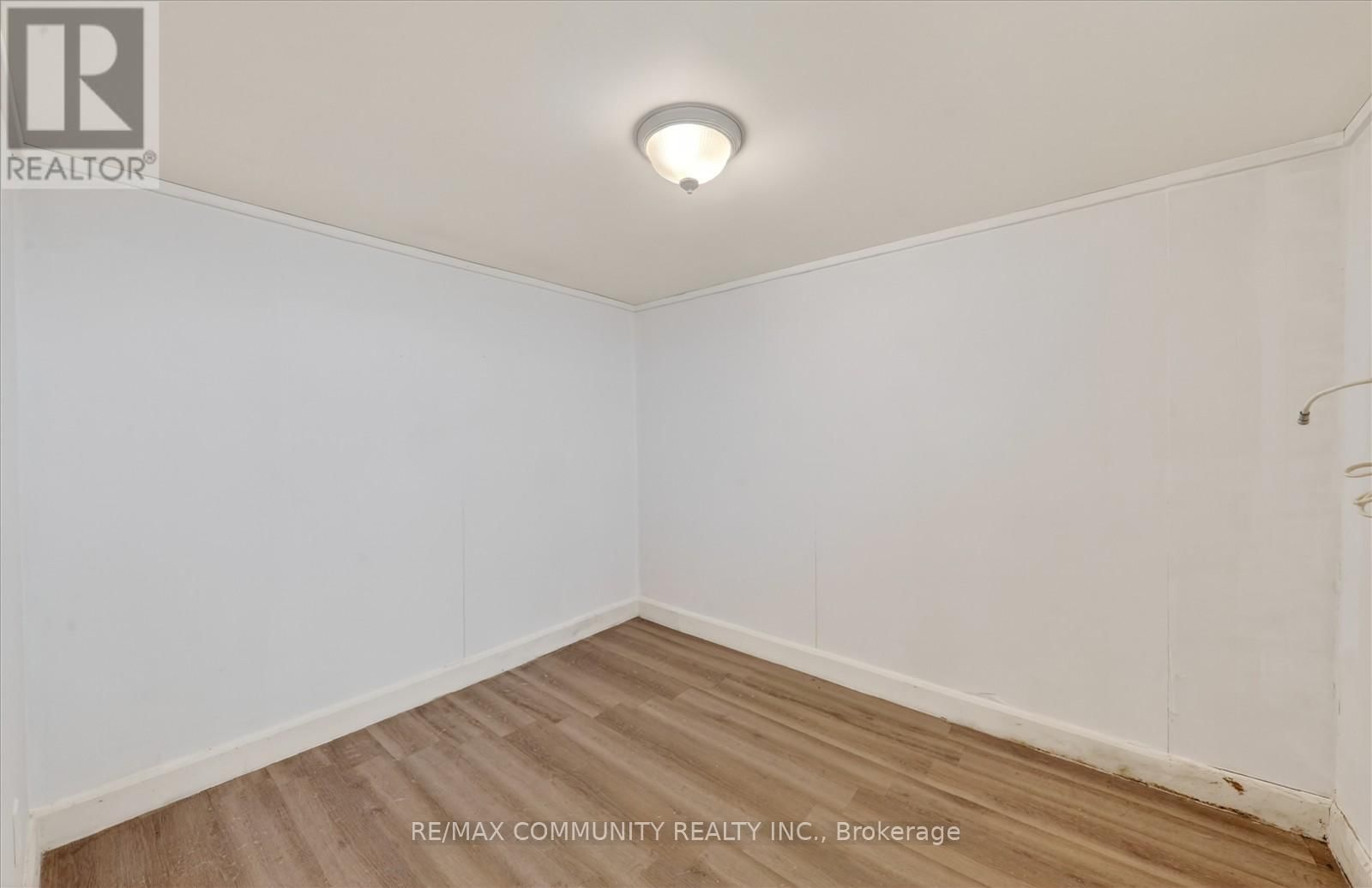 61 ADELAIDE STREET SOUTH Image 30