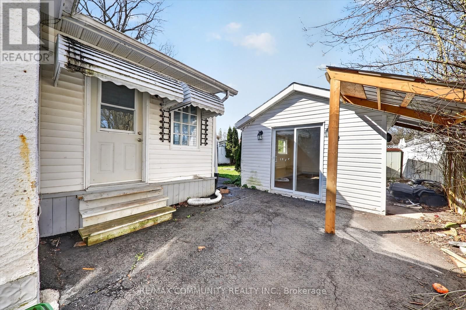 61 ADELAIDE STREET SOUTH Image 33