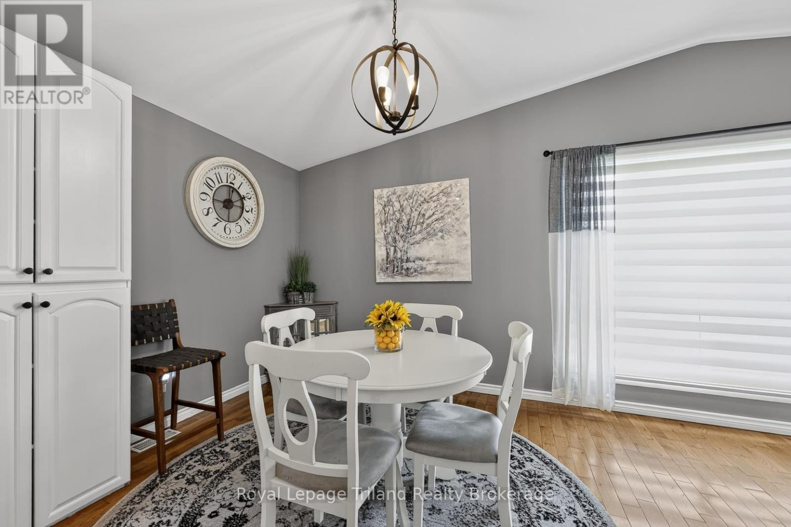 293 WHITING STREET Image 19