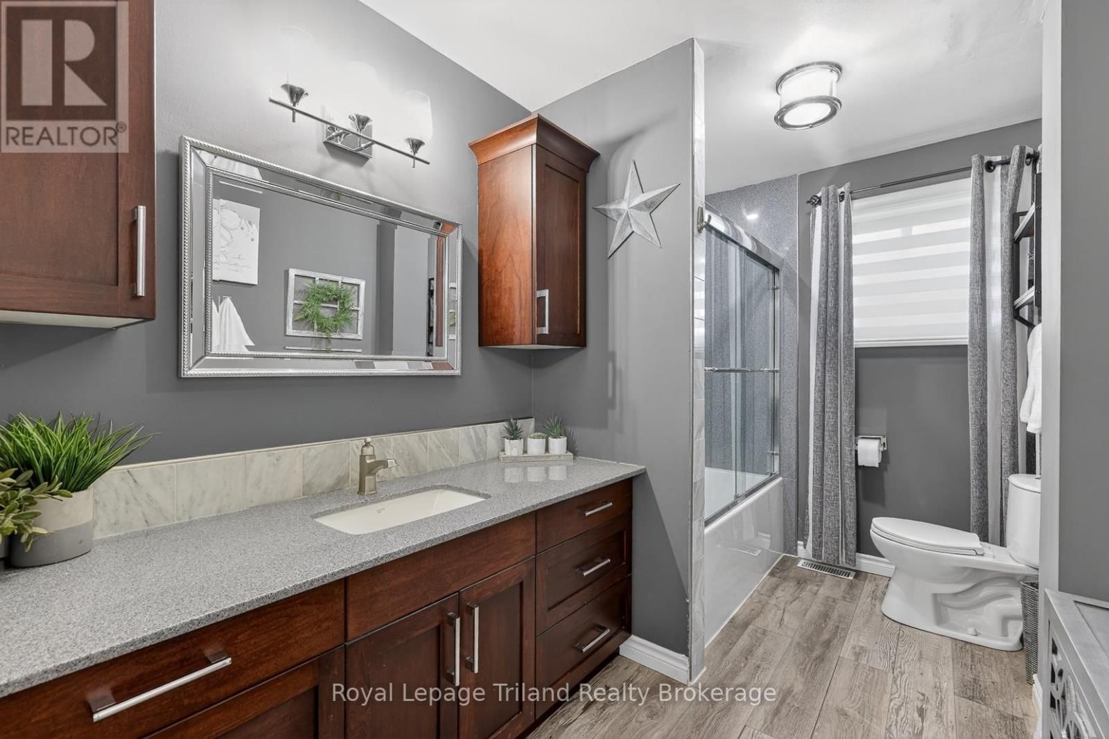 293 WHITING STREET Image 22