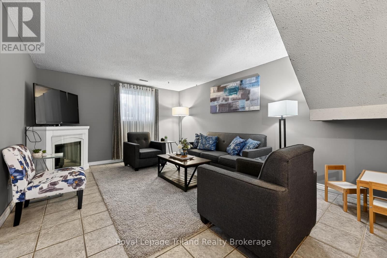 293 WHITING STREET Image 27