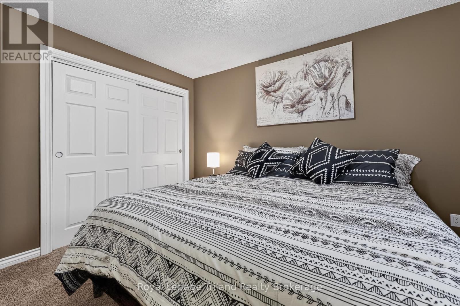 293 WHITING STREET Image 33