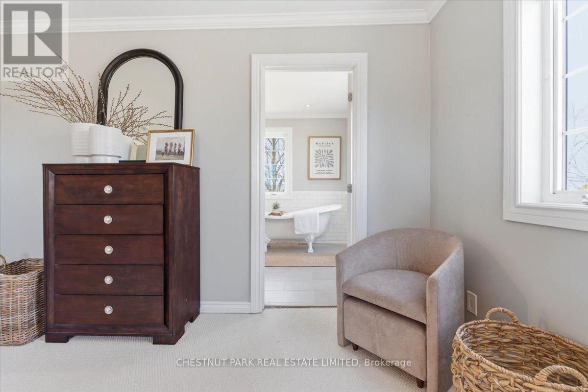 146 MASSASSAUGA ROAD Image 37