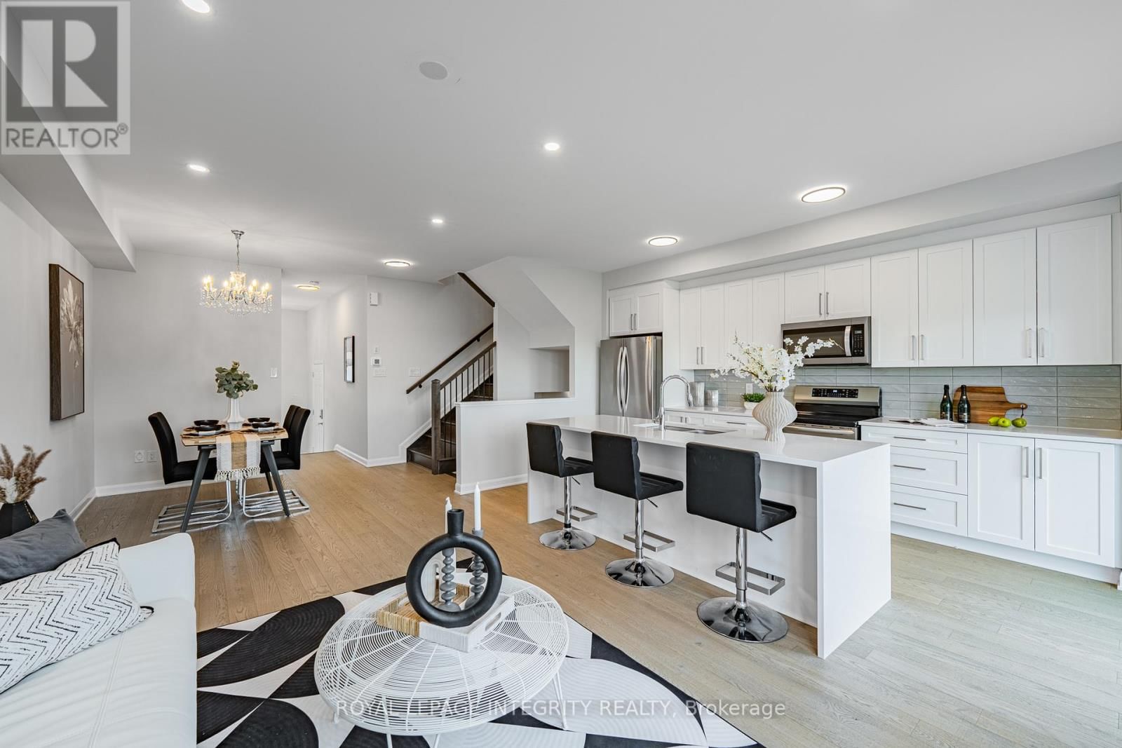 148 NAMASTE WALK Image 13