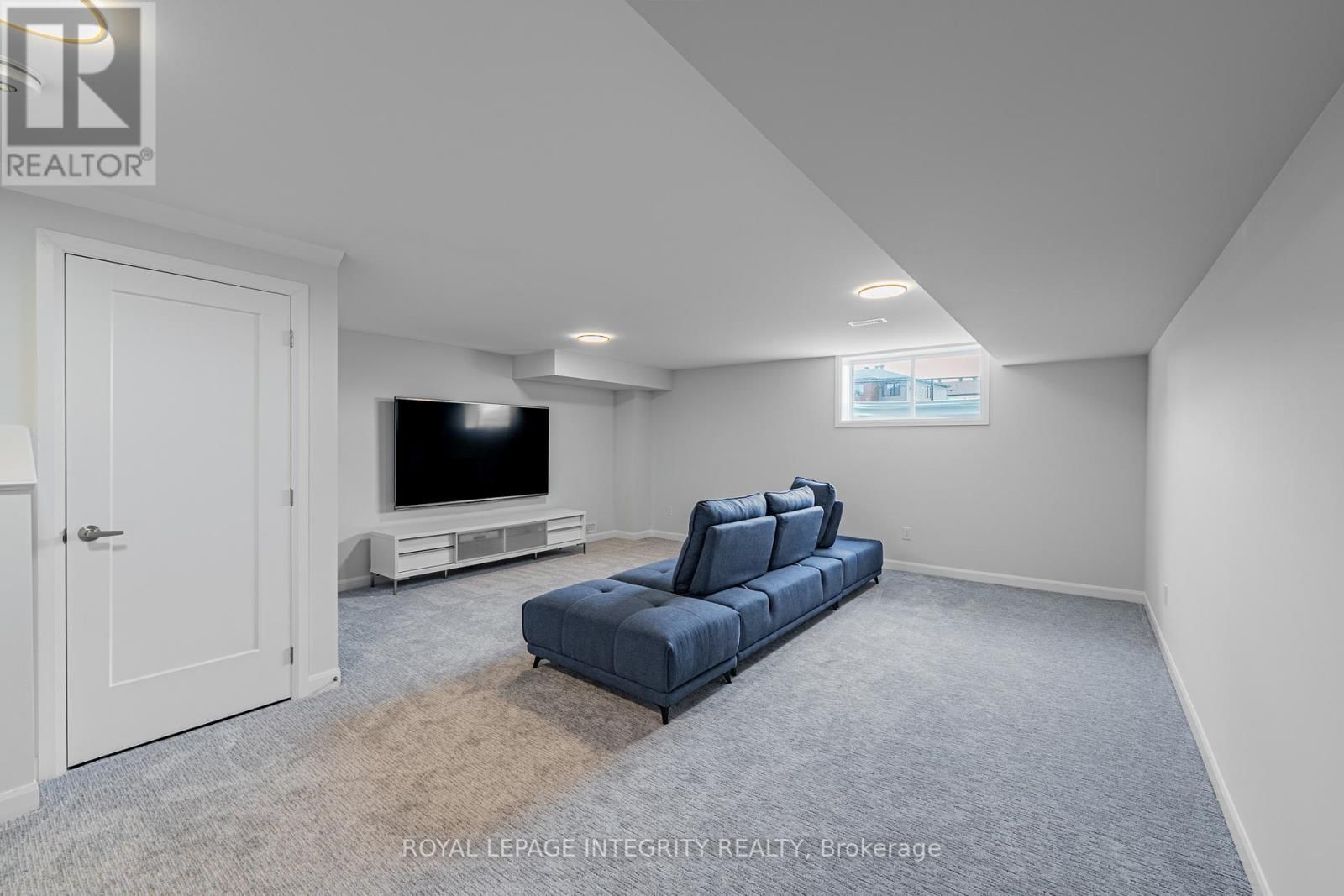 148 NAMASTE WALK Image 26