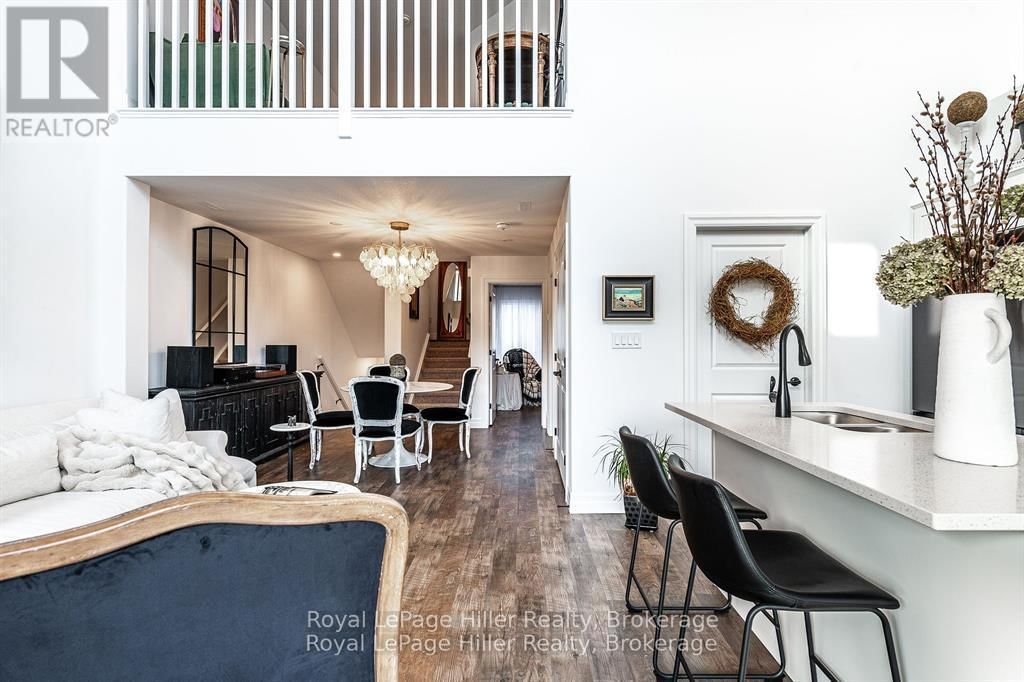 7 - 3192 VIVIAN LINE 37 LINE Image 17