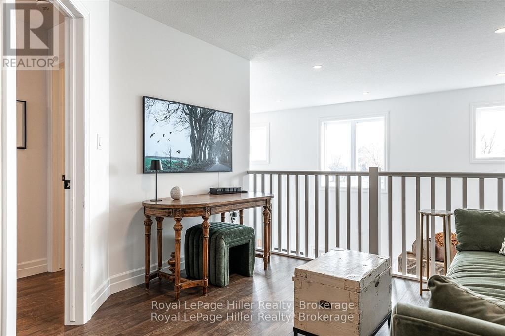 7 - 3192 VIVIAN LINE 37 LINE Image 23