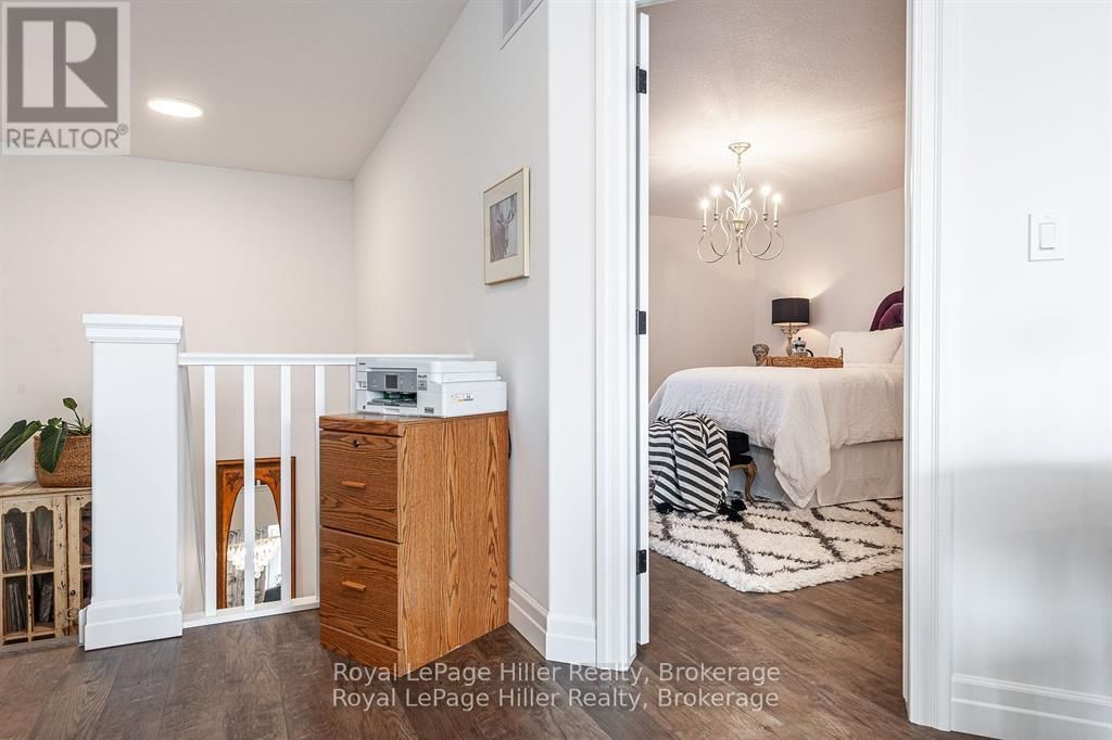 7 - 3192 VIVIAN LINE 37 LINE Image 27