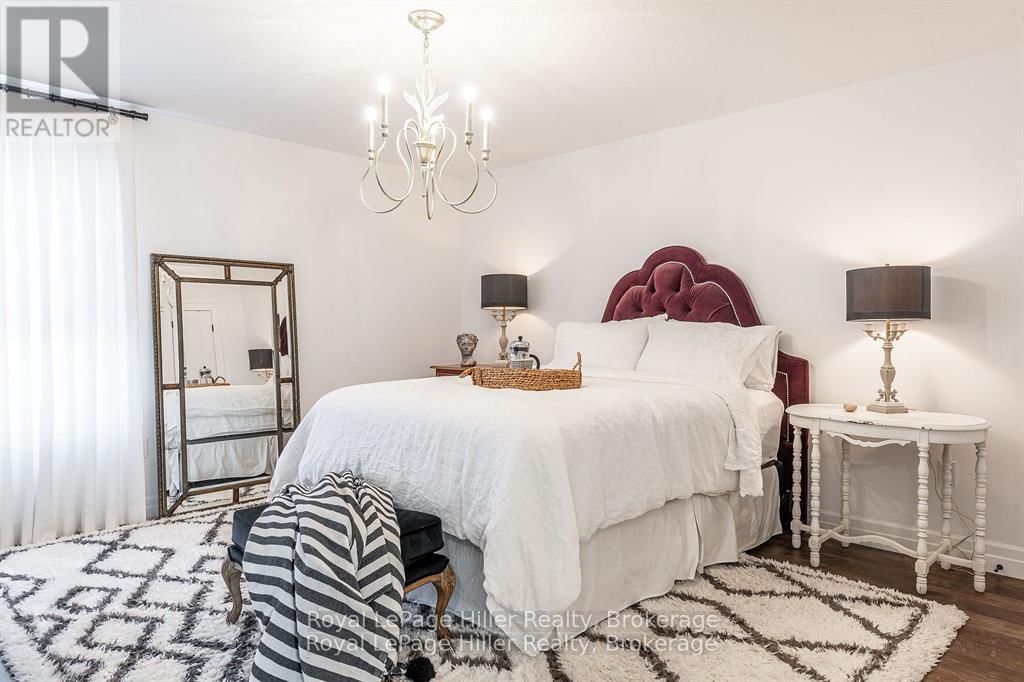 7 - 3192 VIVIAN LINE 37 LINE Image 28