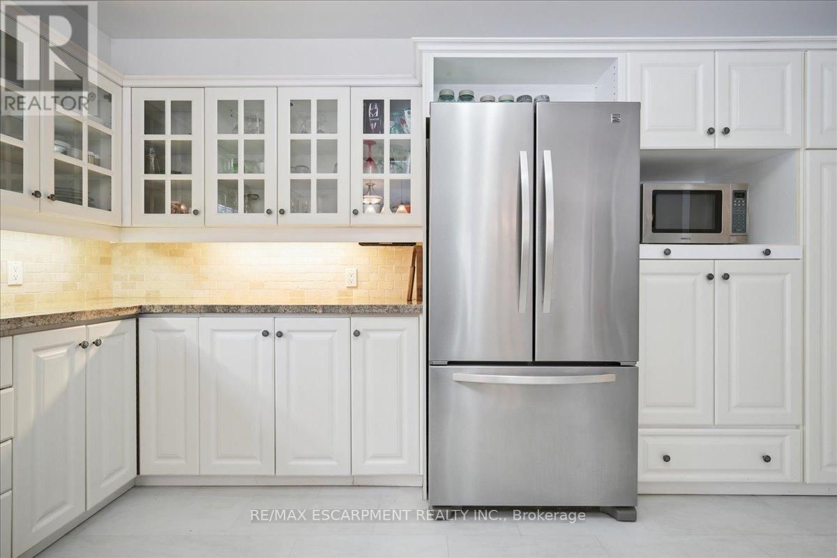 96 ONTARIO STREET Image 13