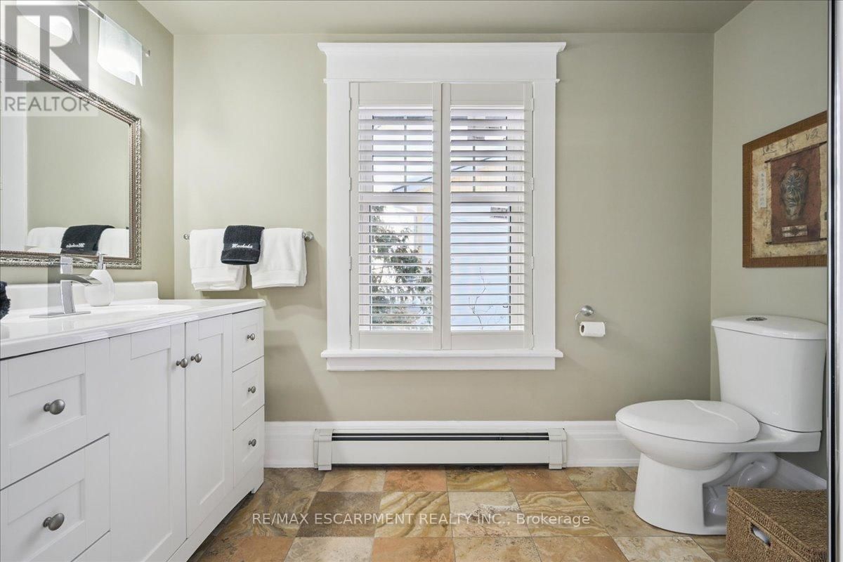 96 ONTARIO STREET Image 23