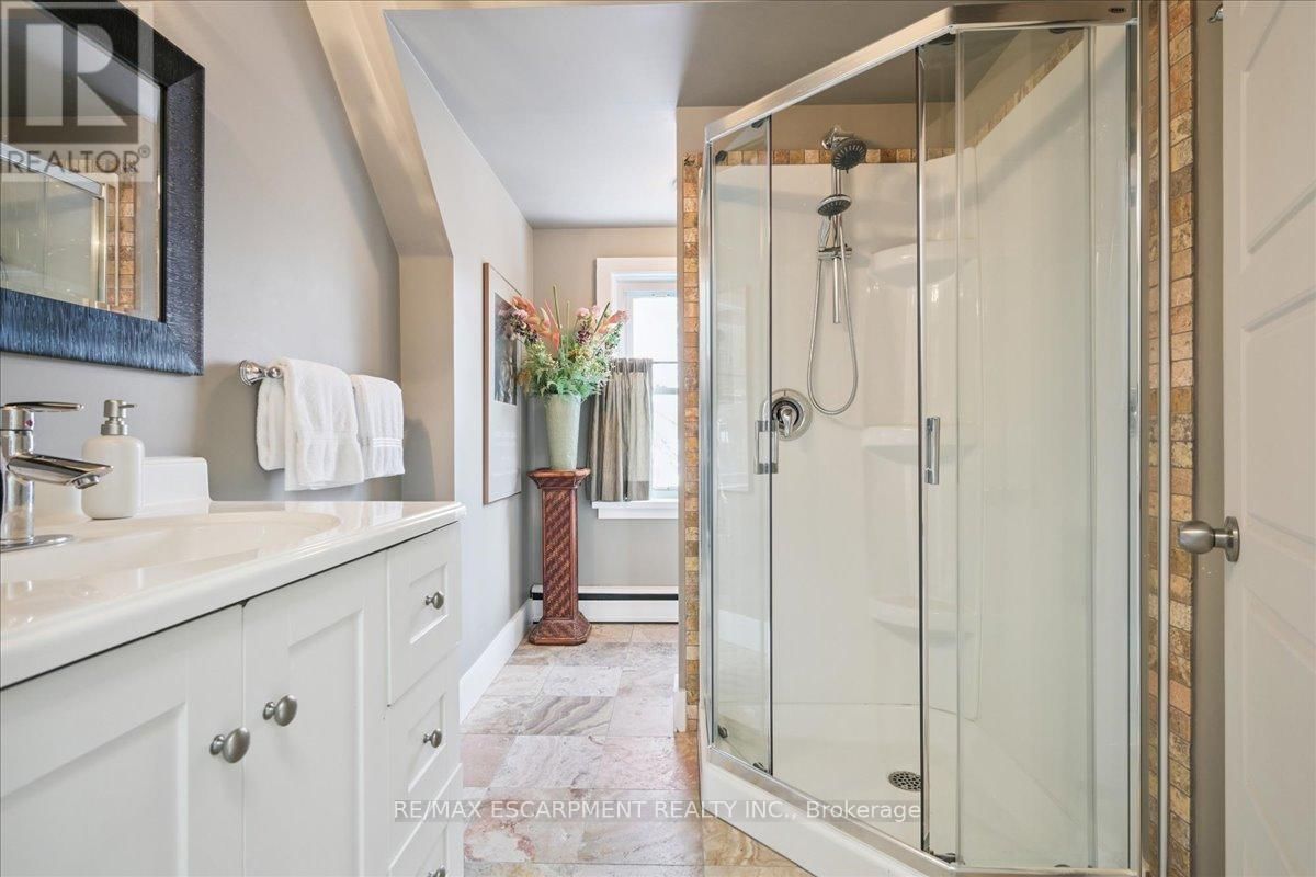 96 ONTARIO STREET Image 26