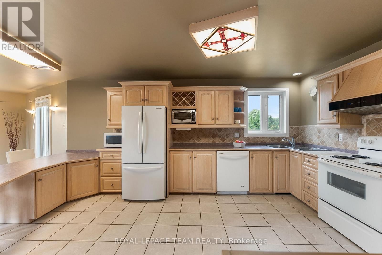 37 RAPID ROAD Image 17