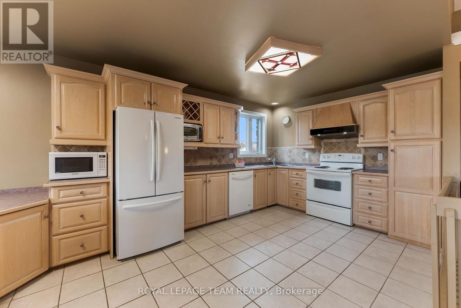 37 RAPID ROAD Image 19