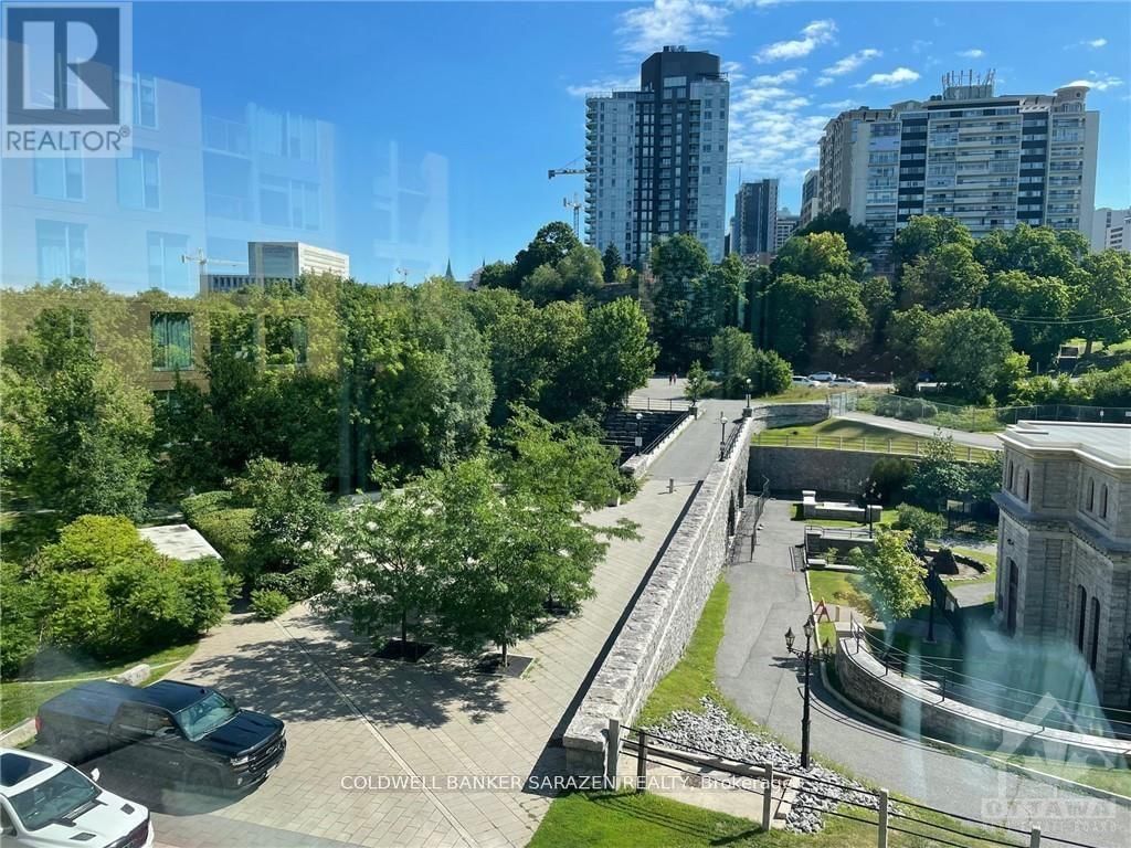 308 - 300A LETT STREET Image 20