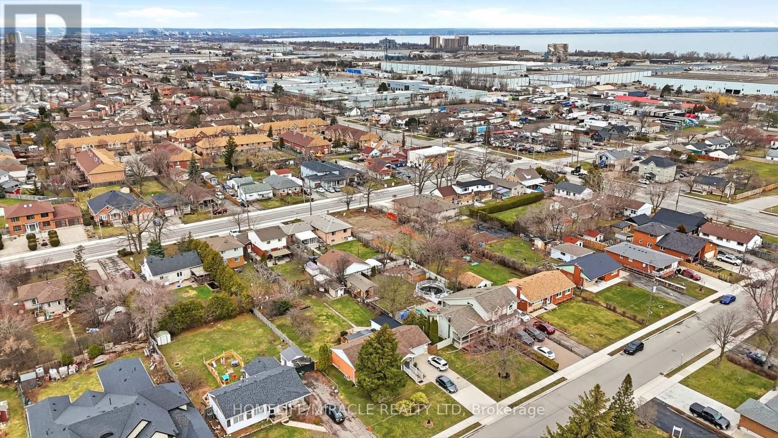 Part 1 - 290 DEWITT ROAD Image 10