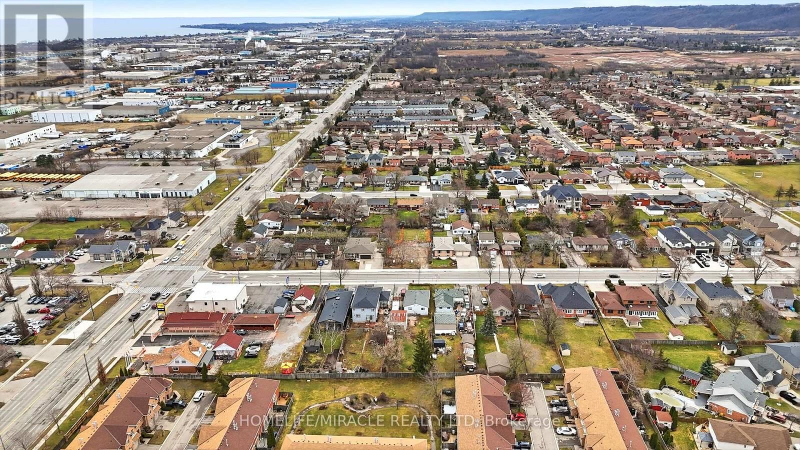 Part 2 - 290 DEWITT ROAD Image 9