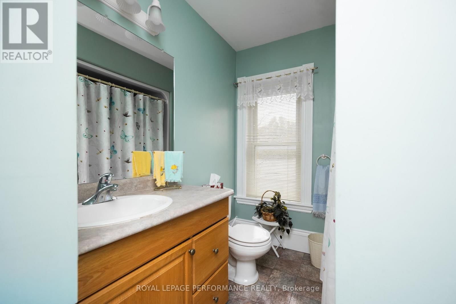 11 PETER STREET Image 21