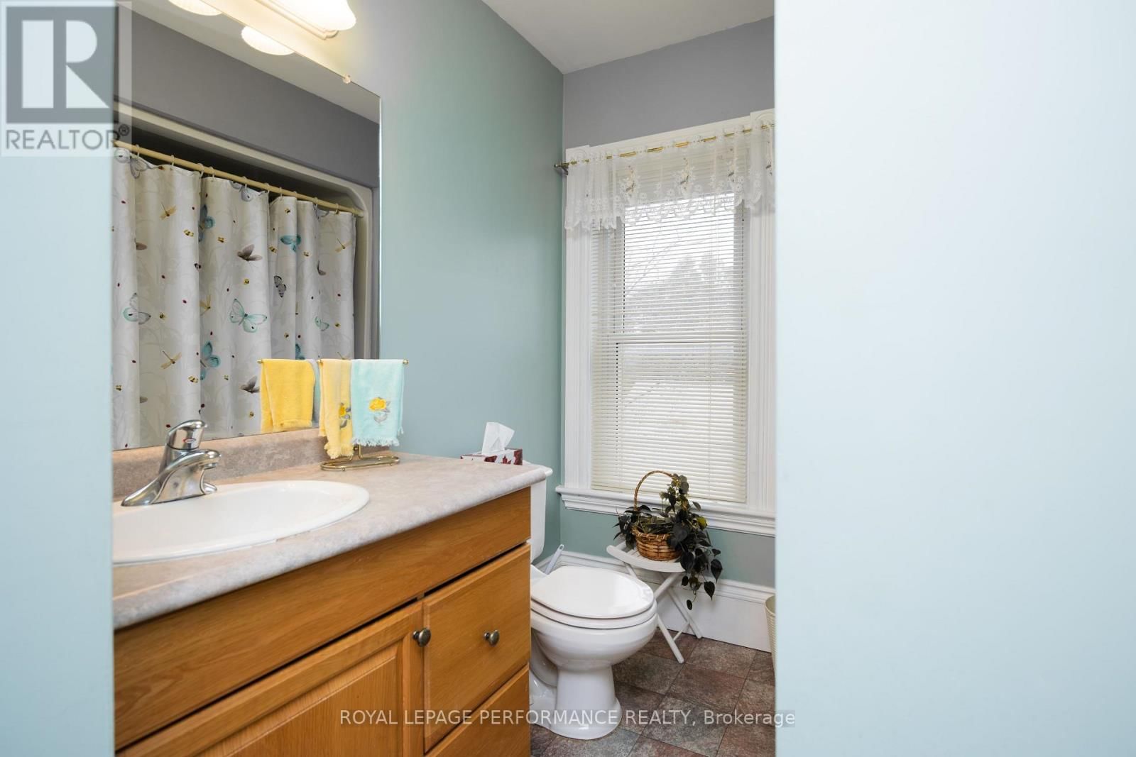 11 PETER STREET Image 22