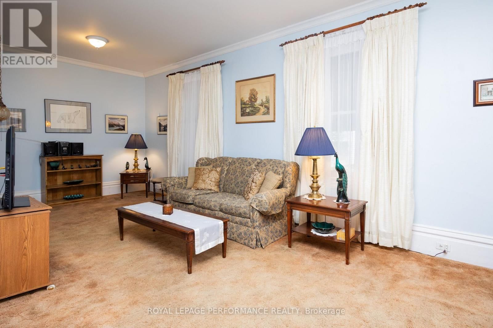 11 PETER STREET Image 8