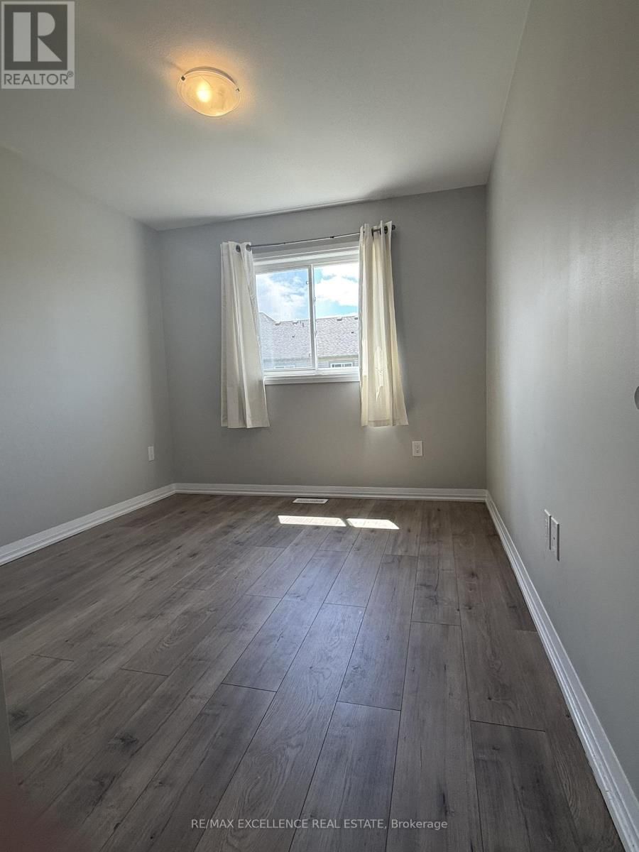 22 BUR OAK DRIVE Image 13