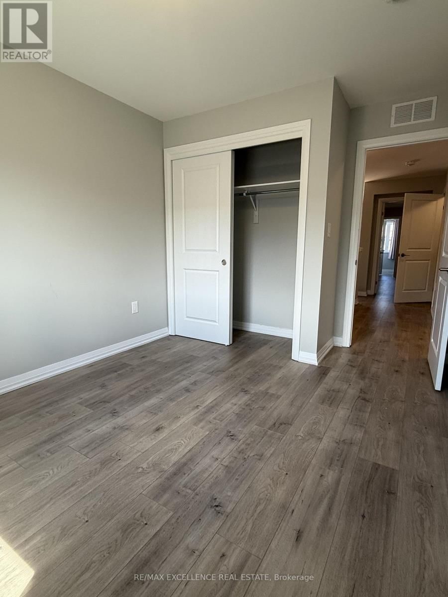 22 BUR OAK DRIVE Image 15