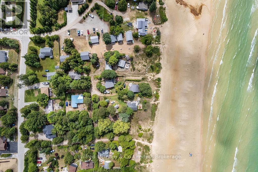 7 6TH AVENUE SOUTH Image 24