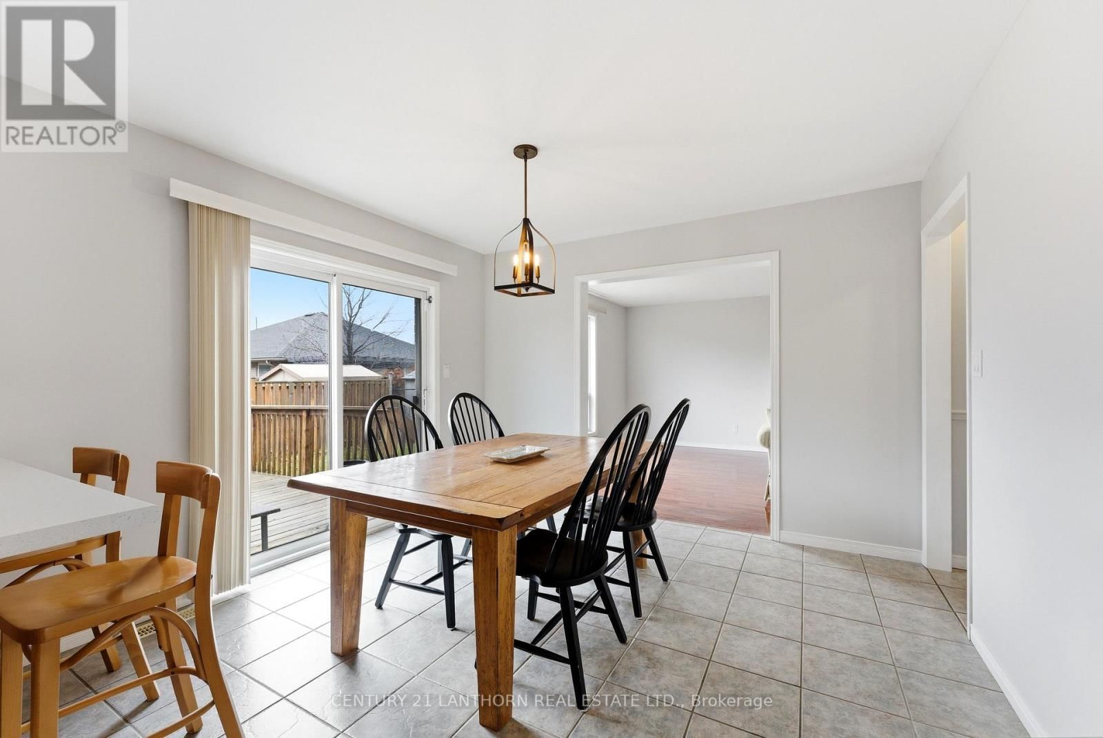 26 LINDEN LANE Image 12