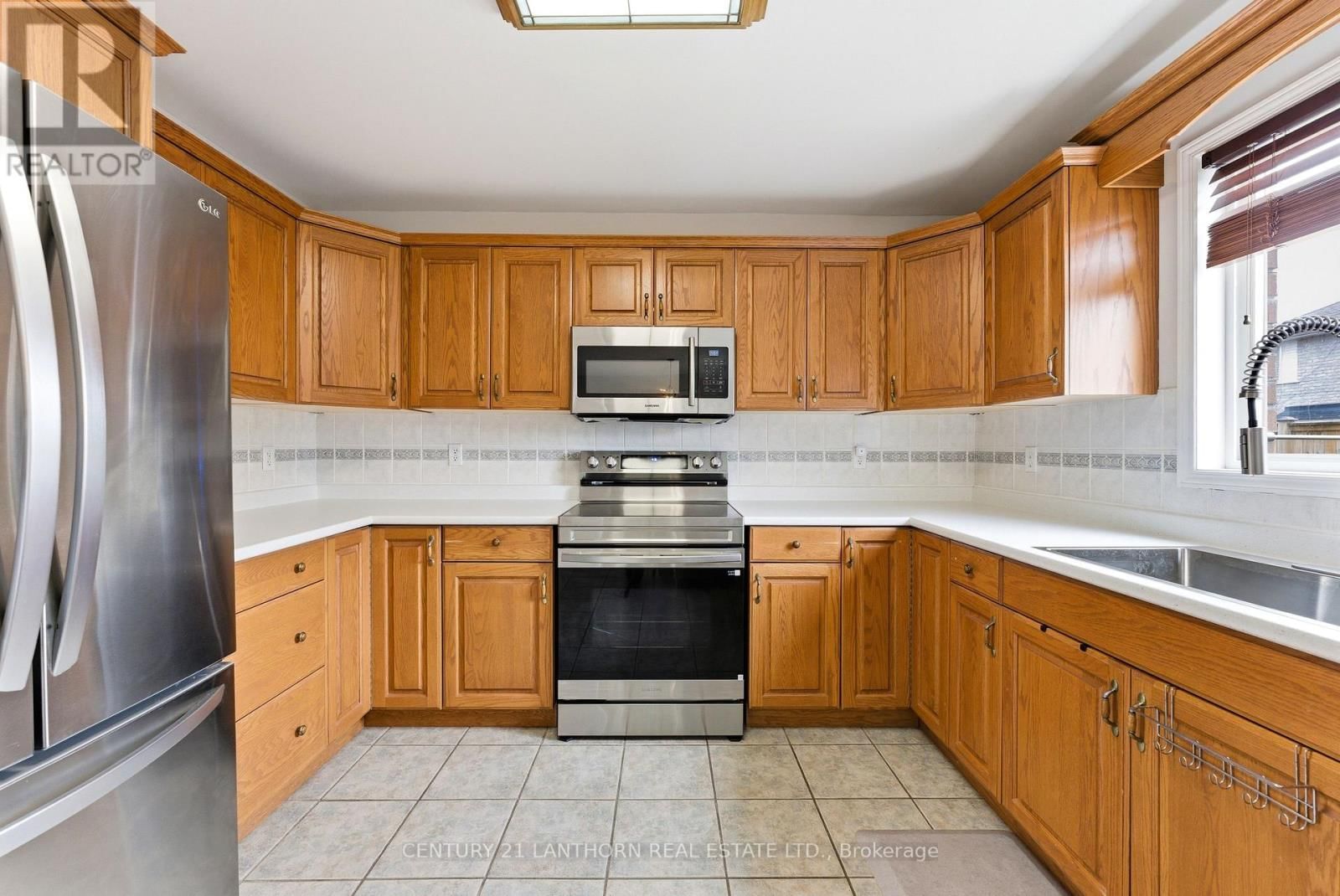 26 LINDEN LANE Image 14