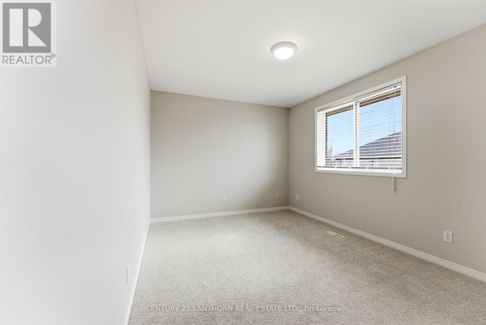 26 LINDEN LANE Image 25