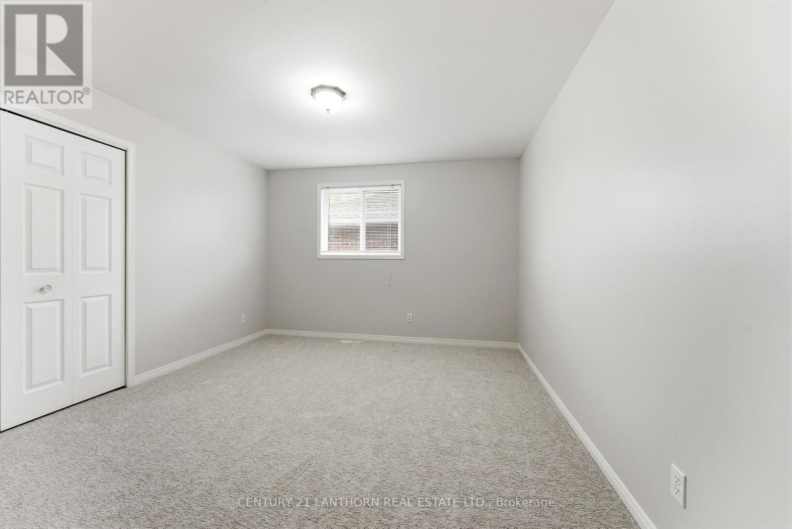 26 LINDEN LANE Image 28