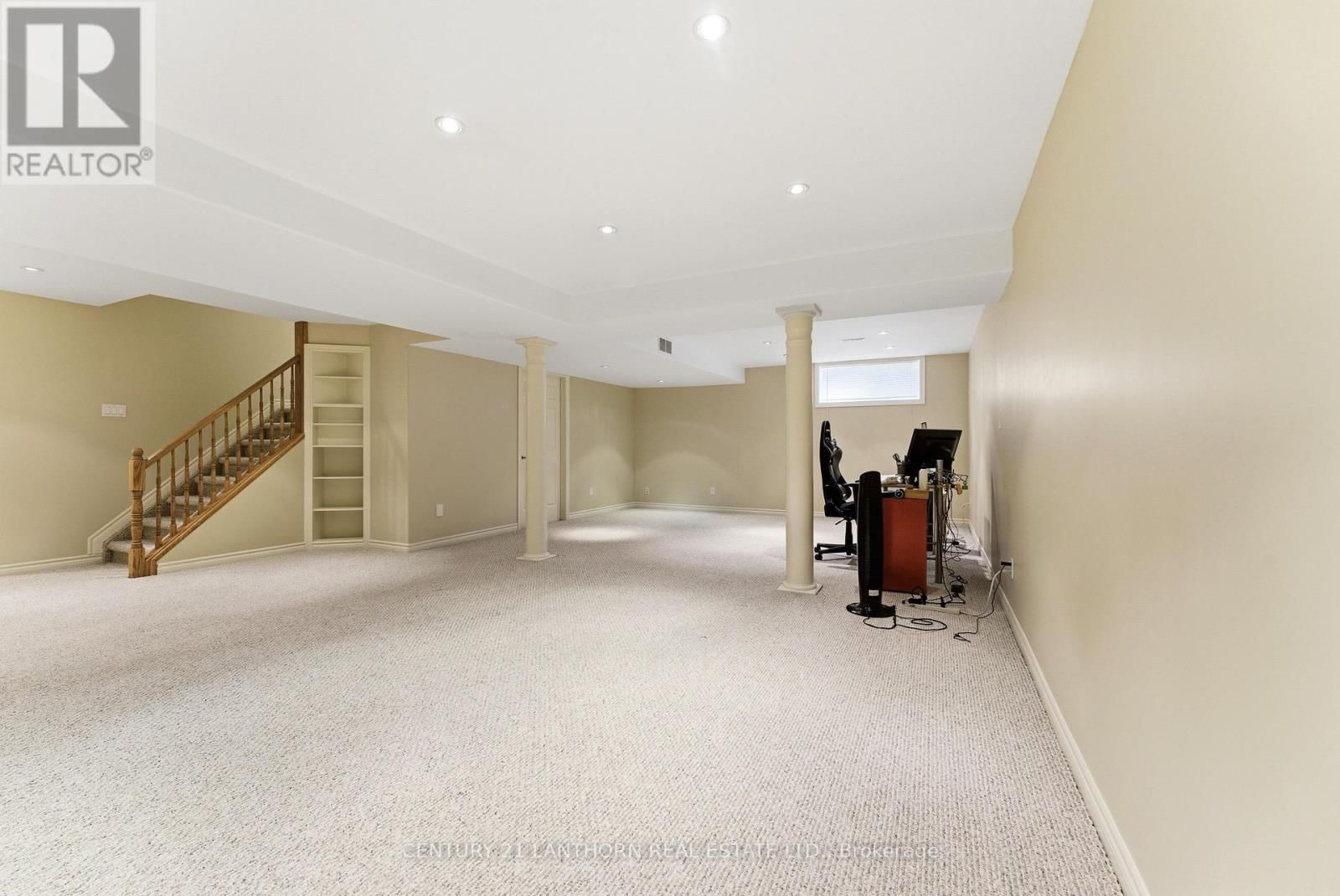 26 LINDEN LANE Image 37