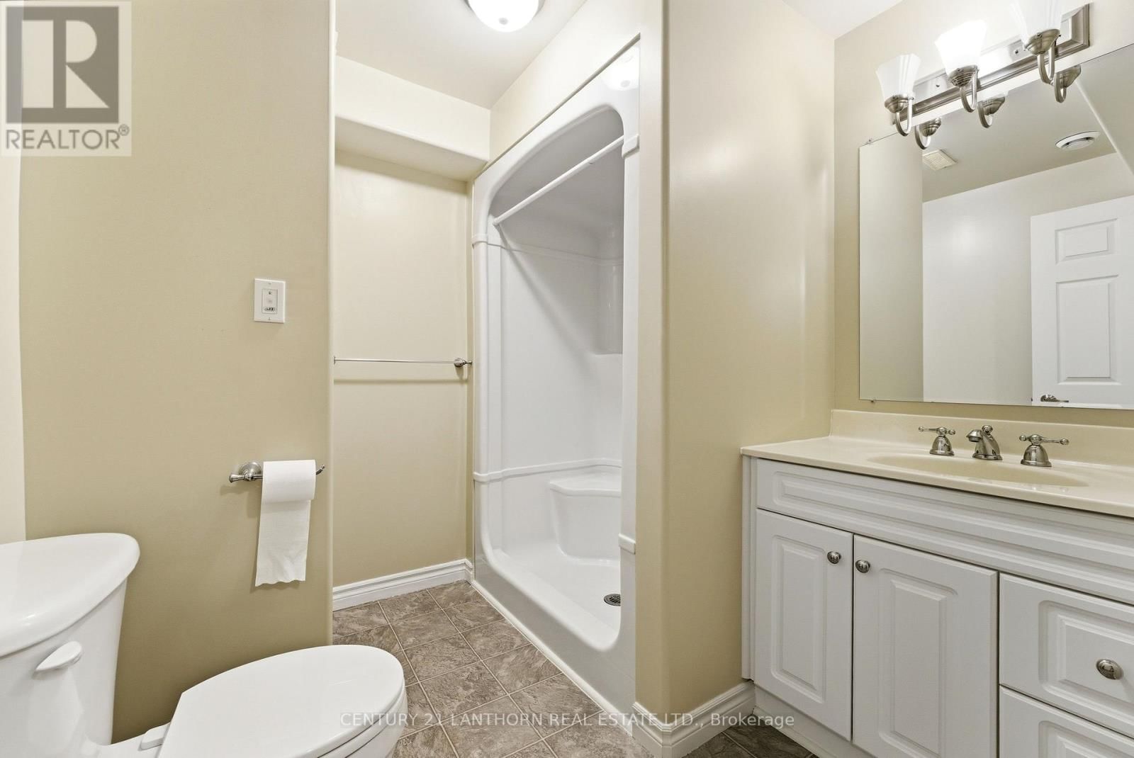 26 LINDEN LANE Image 42