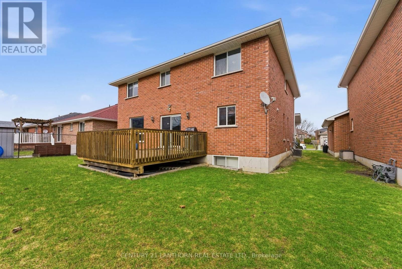 26 LINDEN LANE Image 44