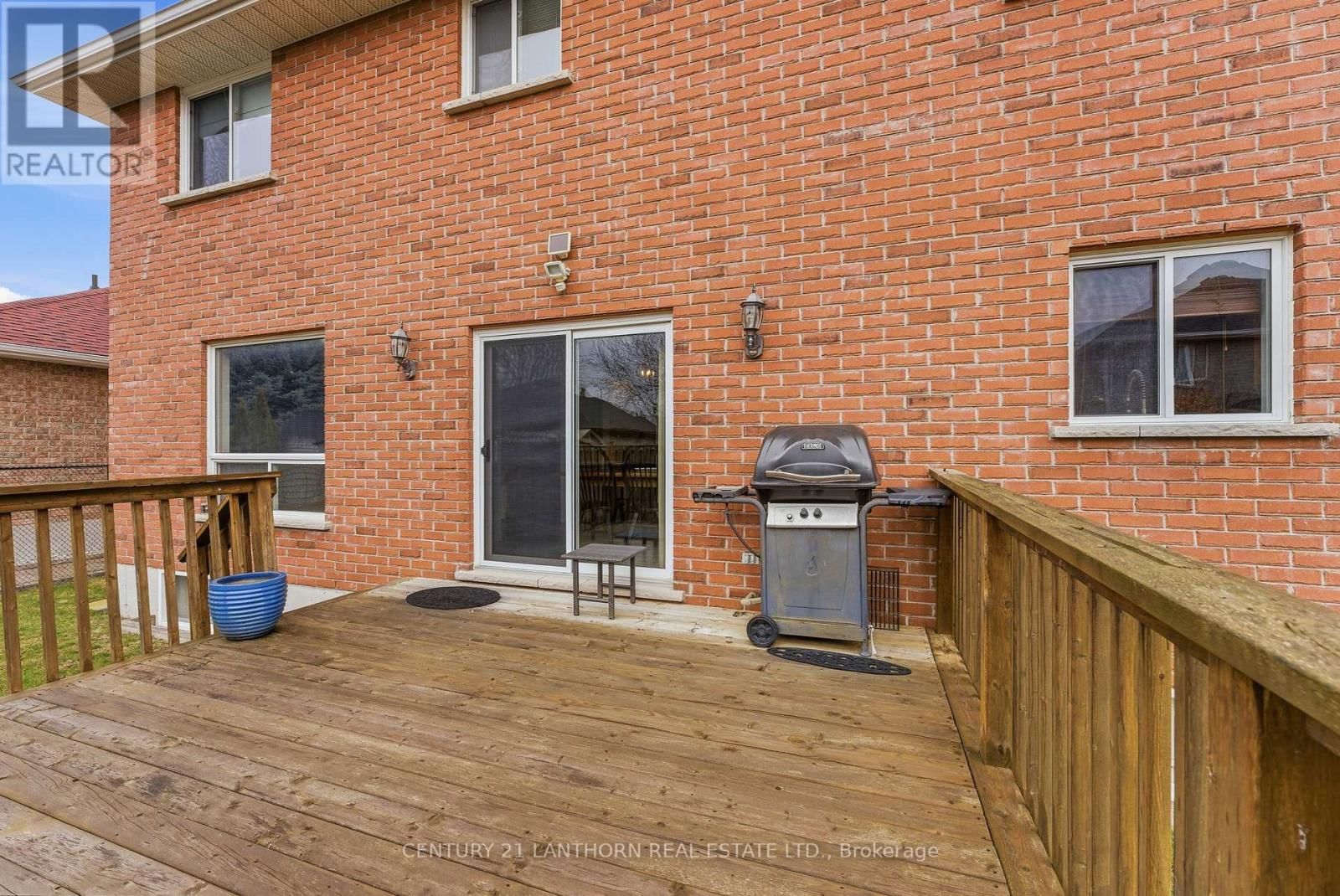 26 LINDEN LANE Image 45