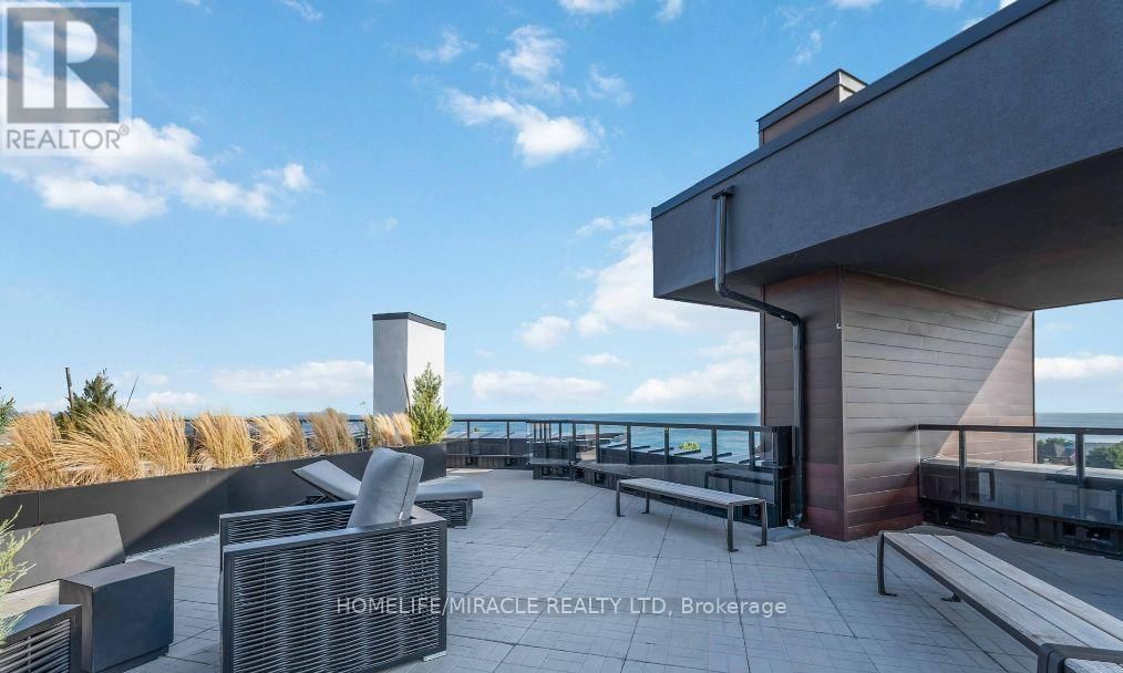 510 - 600 NORTH SERVICE ROAD Image 17