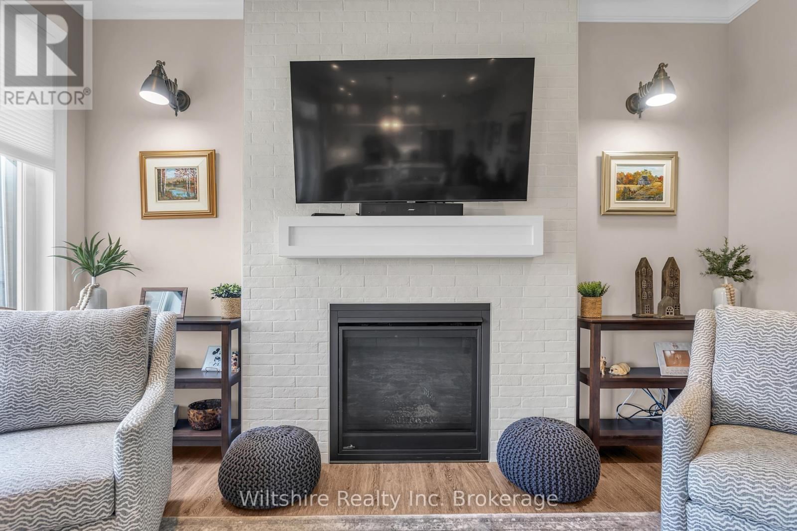 1 HONEY BEND Image 16