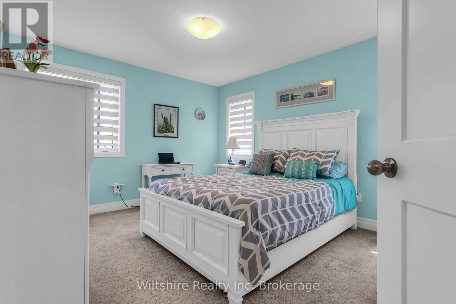 1 HONEY BEND Image 20