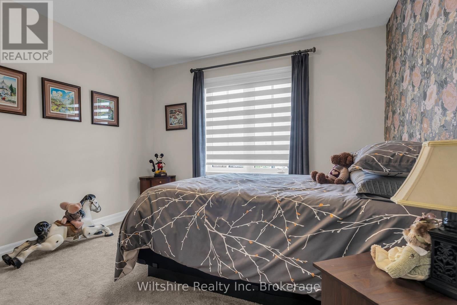 1 HONEY BEND Image 21