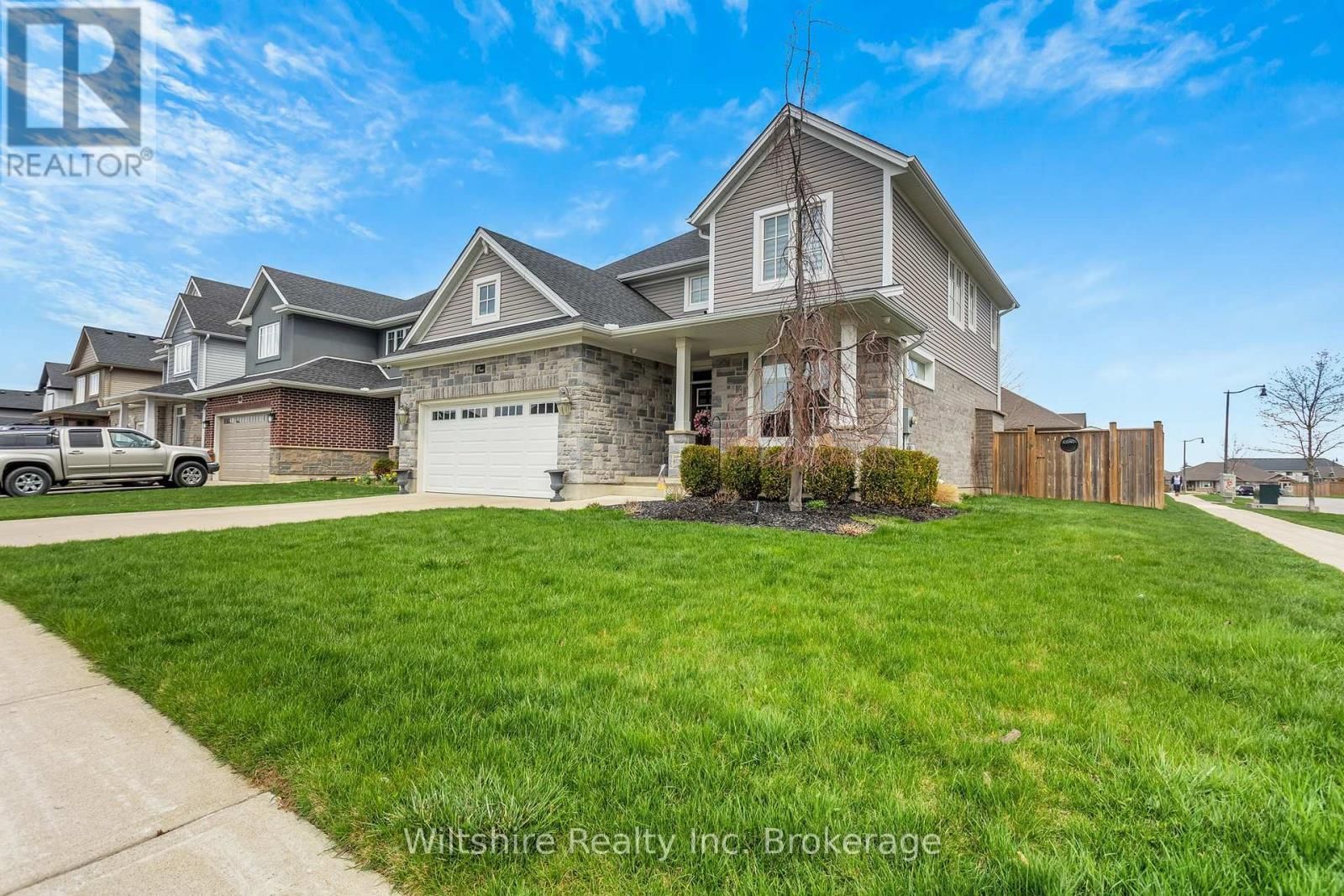 1 HONEY BEND Image 5