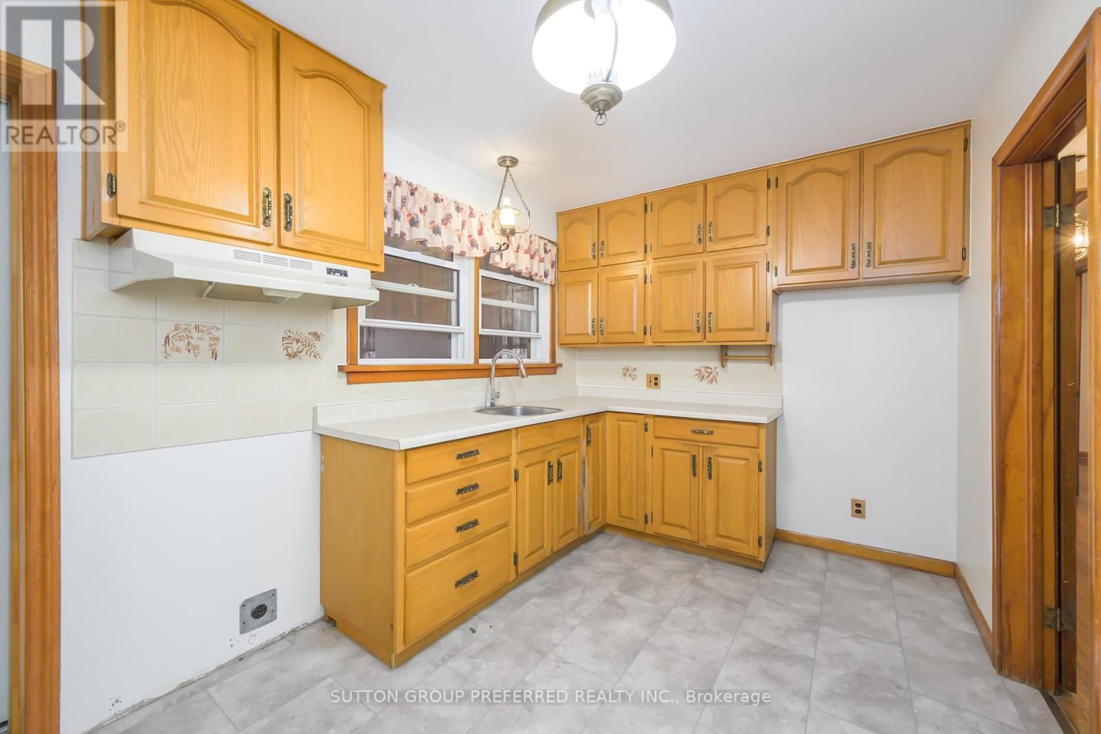 164 MCKEAND STREET Image 28