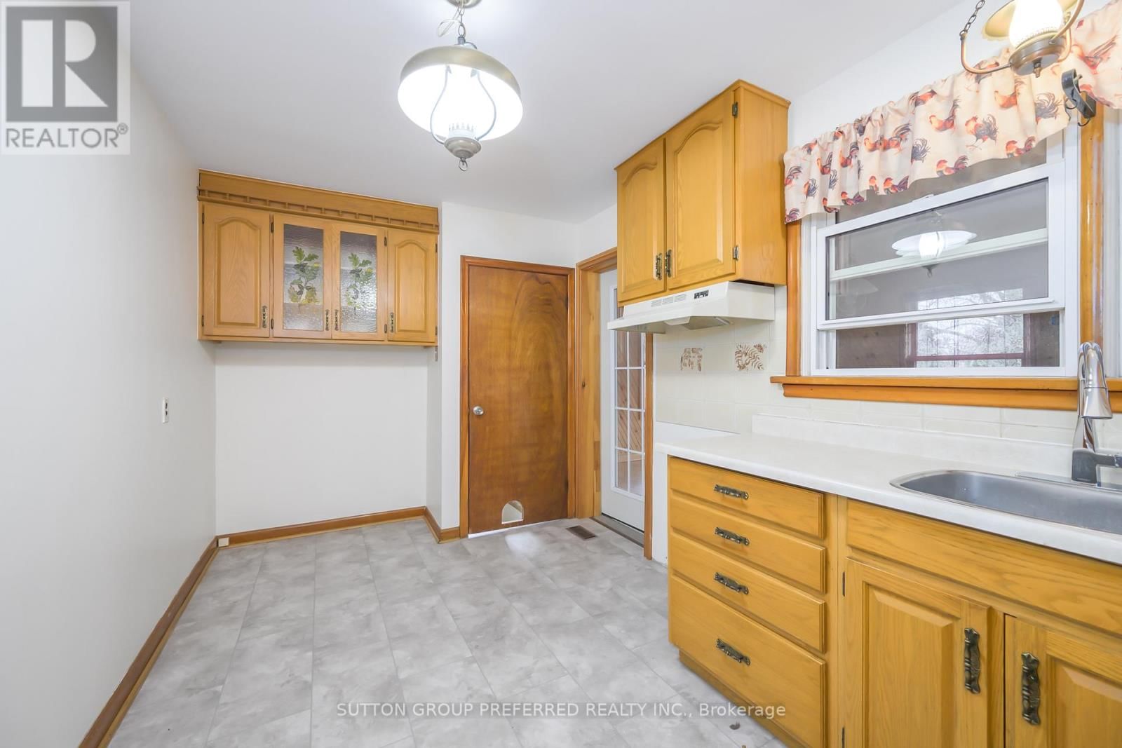 164 MCKEAND STREET Image 29